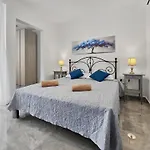 Open Park Views 2 Bedroom Modern 4