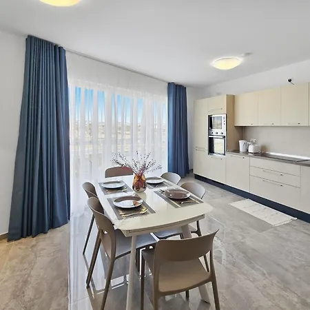 Open Park Views 2 Bedroom Modern 4 - Appartement