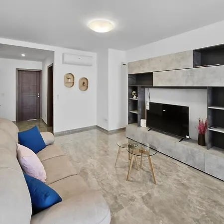 Open Park Views 2 Bedroom Modern 4 - Appartement *