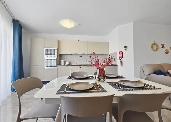 Serenity No 4 * St. Paul's Bay