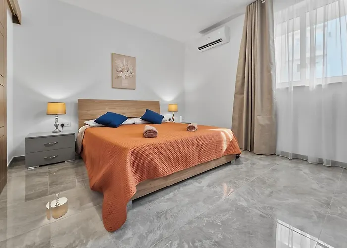 Serenity No 4 Apartment